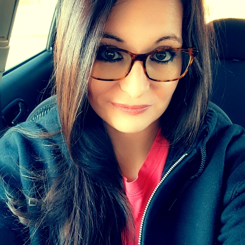 Meet your Posher, Danelle